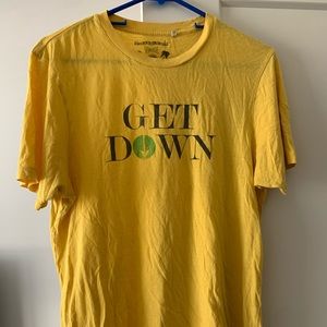 Graphic Vintage Yellow T-shirt - Guess Jeans